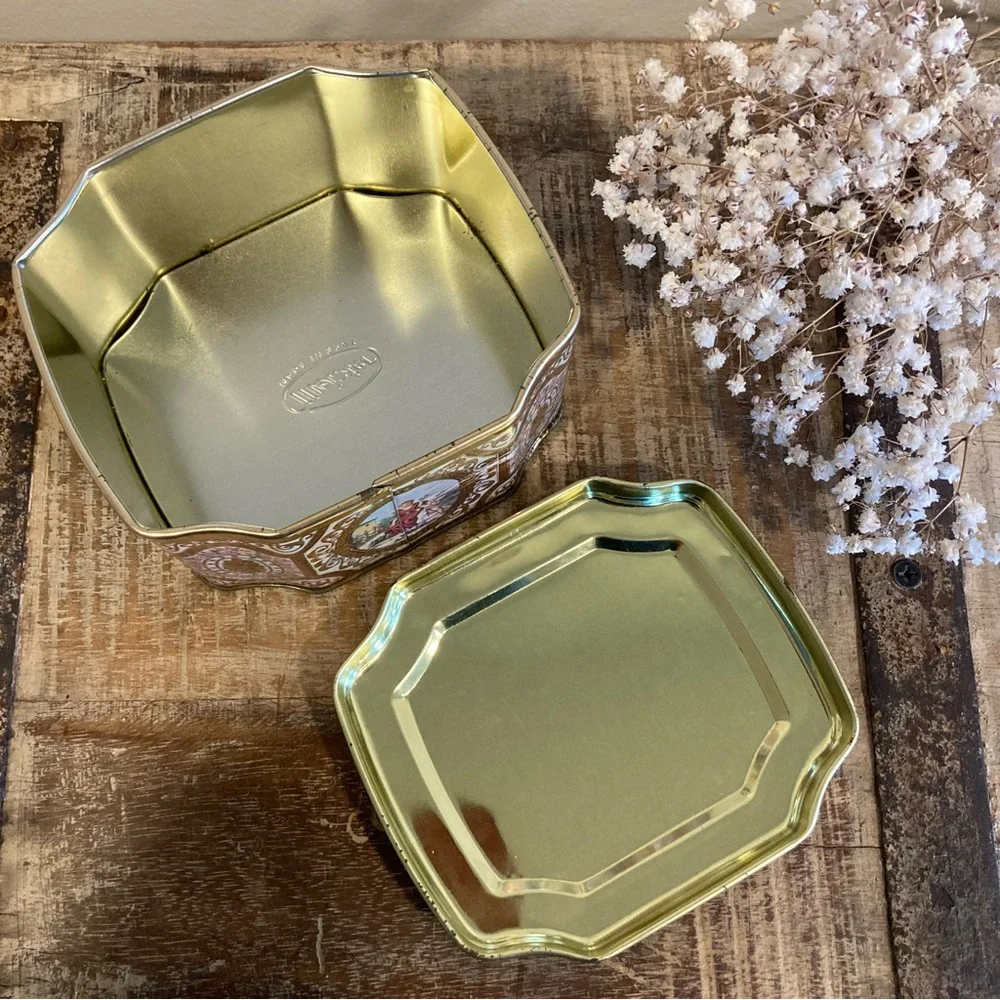 Vintage Metal Tin Meister Brazil Trinket Box
